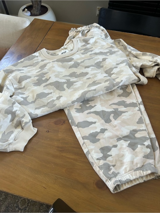 aerie Tops - NWT Aerie Camouflage Cream & Gray Sweatpants and sweatshirt